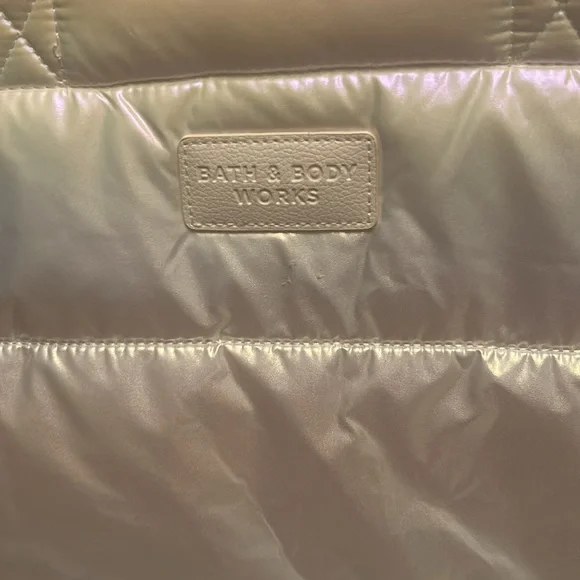 Bath & Body Works Limited Edition Pure Wonder Quilted Iridescent Tote Bag - Picture 2 of 7